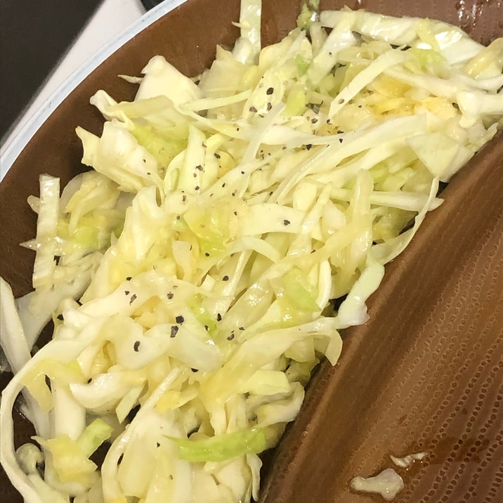 無限キャベツ!!キャベツのオリーブオイルと塩サラダ